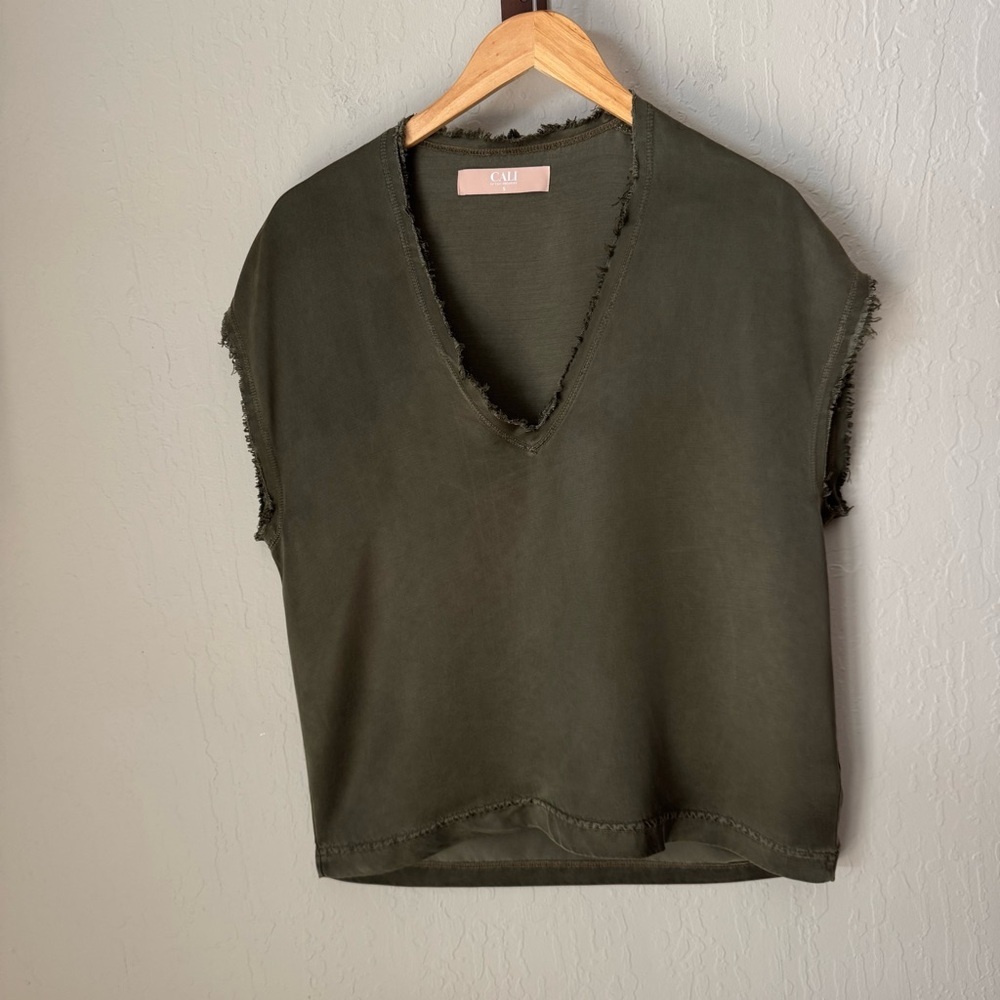 CALI DREAMING James Tee In Olive V-Neck Loose Fit Oversized Cupro Size Small - Picture 5 of 12